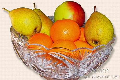 梦见祖母坟前插着桃花还有梨