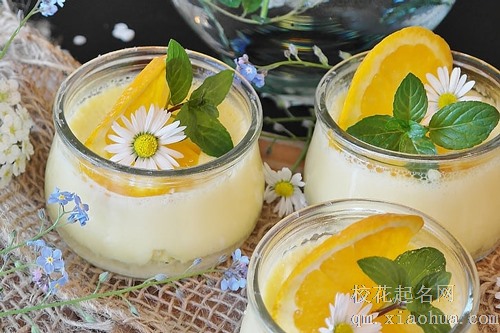 梦见自己偷摘橘子吃还甜