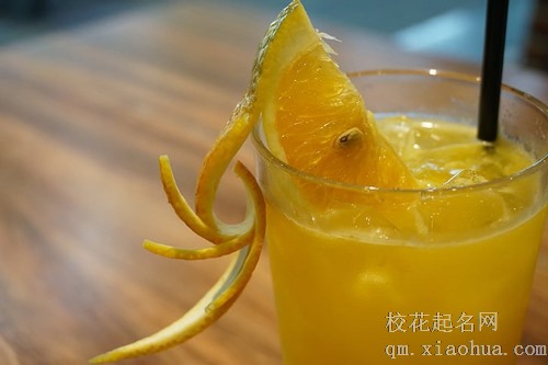 梦见橘子树上结青橘子