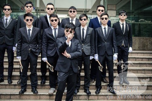 梦见一群黑社会