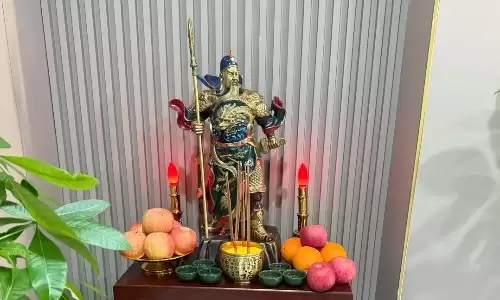 拜关公上香的正确拜法，诚心礼敬才灵验