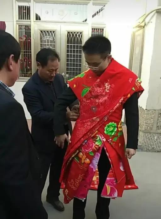 陕北白事跪迎舅舅礼仪