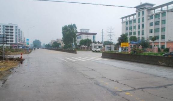 广东罗定此镇镇名谐趣，历史遗迹众多，却是广东最穷的镇之一