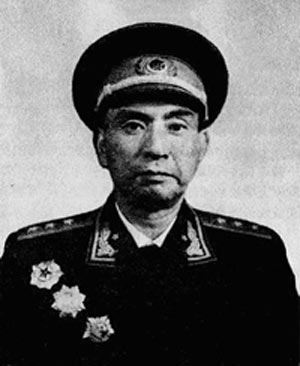 原创第二野战军，下辖三个兵团，为何只有第四兵团司令员是大将军衔