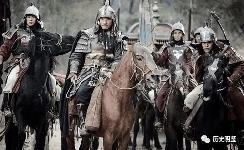 历史上最忠心的四个名臣，都有机会“黄袍加身”，但都放弃了