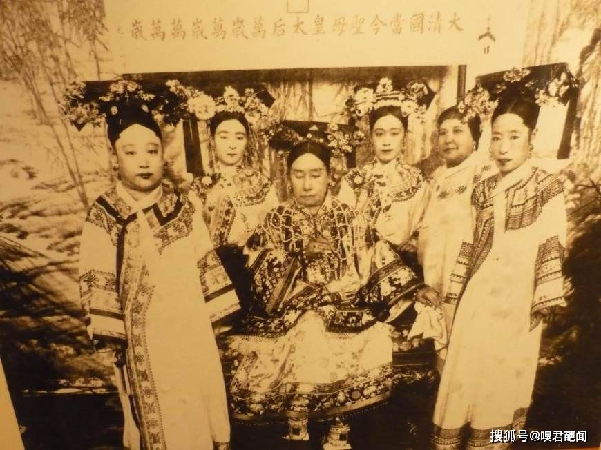 原创慈禧偶得一块千年“神仙臭豆腐”，极其罕有，却招来祸端