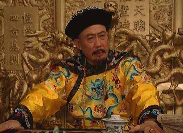 原创打击西北草原狼，还是进攻台湾，康熙皇帝到底如何选择？