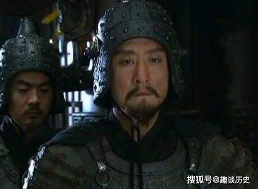 原创关羽水淹七军威震华夏，曹操大惊之下想要迁都，他是怕了关羽吗？