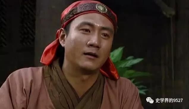 老农拔掉门前一树枝，路过道士说：孙子当中必出帝王！结果成真