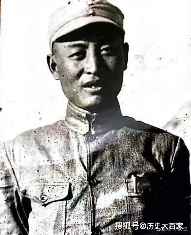 原创他的搭档作风问题授大校，赌气不穿军装，而他带头从中将降为少将