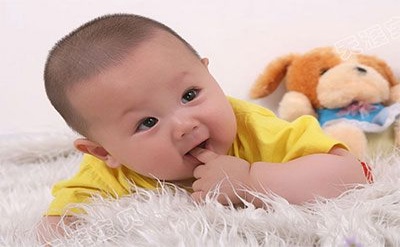 形容相貌气质的男孩名字