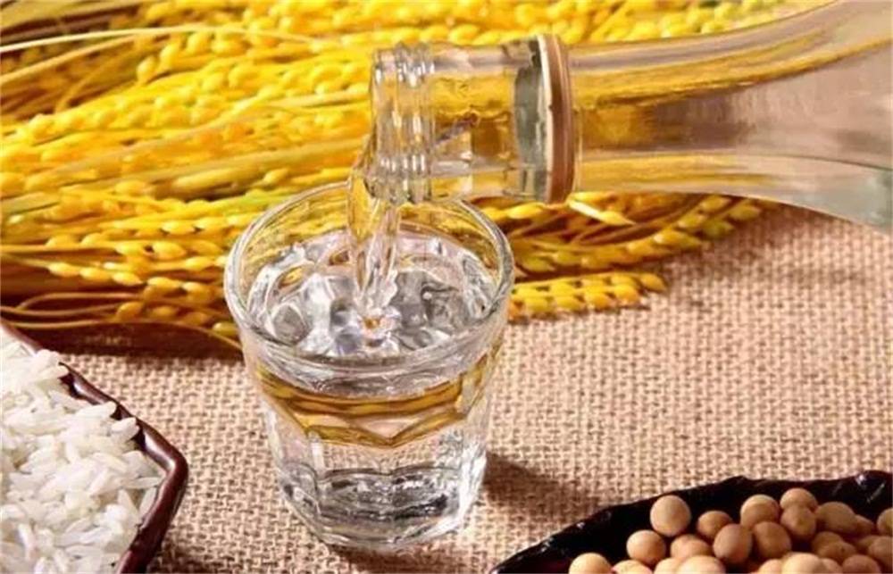 喝酒有好处吗？喝白酒的六大益处 