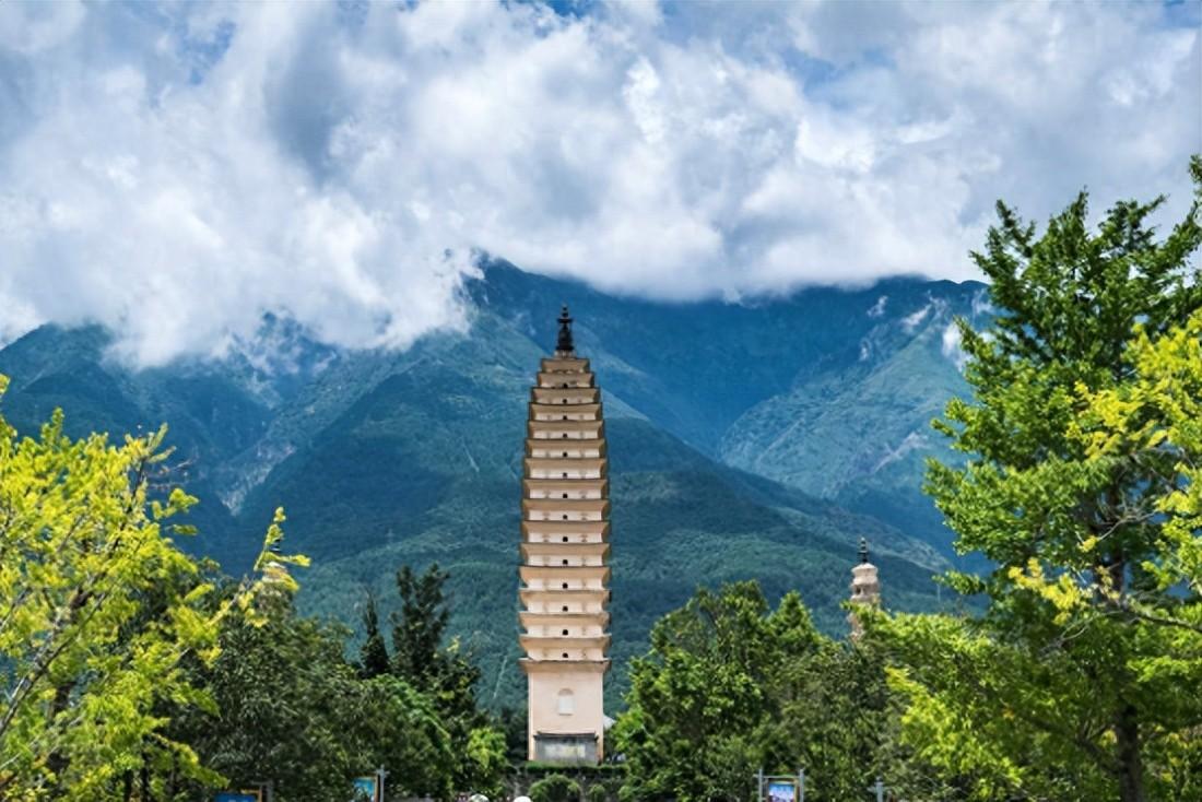 云南省白酒名酒：除了“滇酒之王”玉林泉，这2款也值得一试！ 