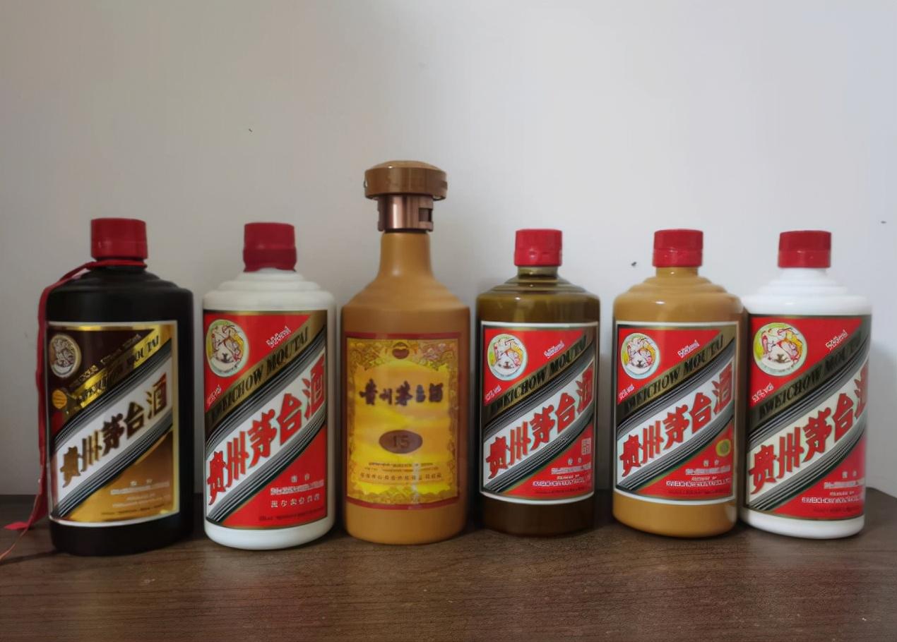 顶级酱香白酒排名，对比各大酱香酒厂的巅峰之作，看谁更胜一筹
