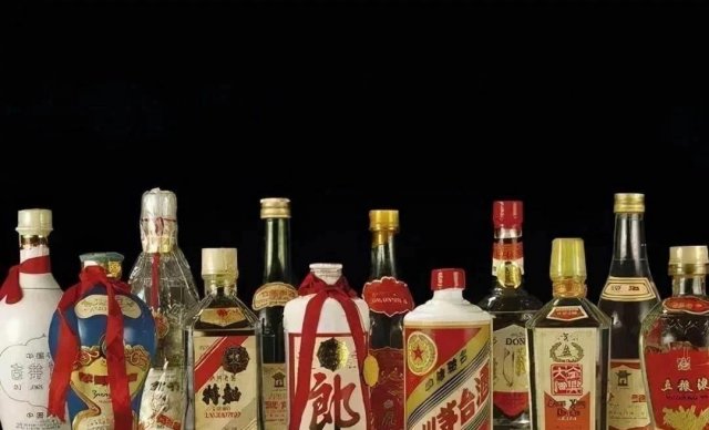 探索白酒奥秘：中国白酒基本知识解析，哪家品牌更胜一筹