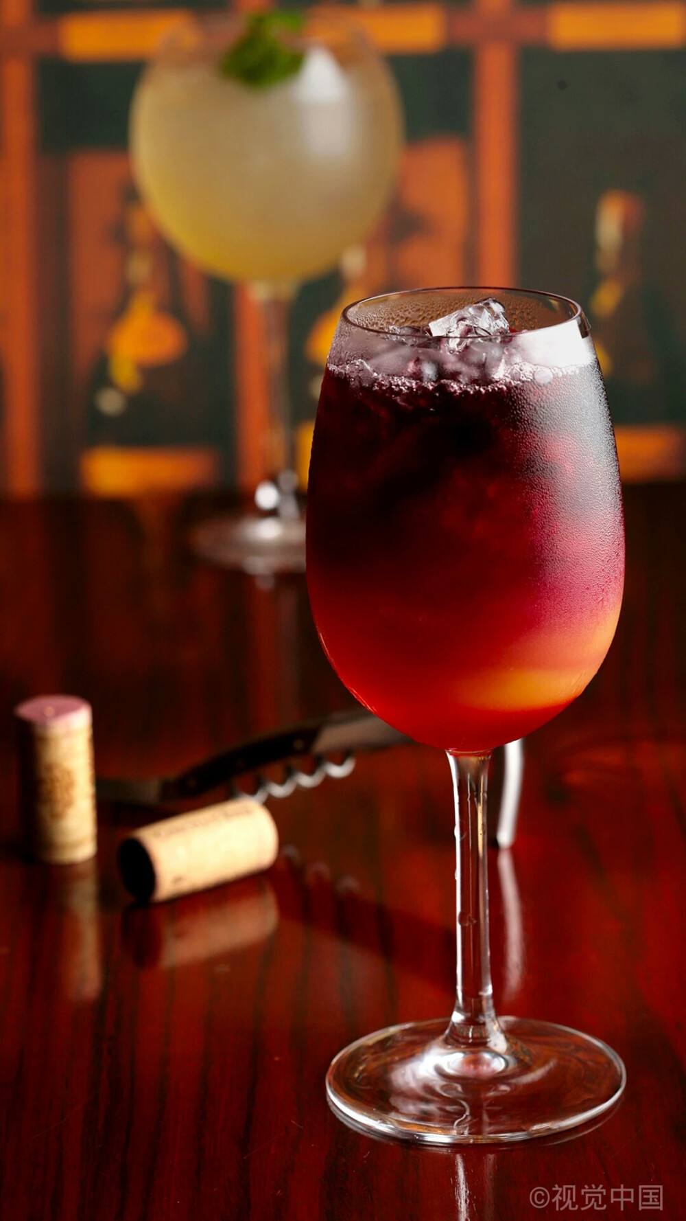 雪花啤酒是哪个国家的品牌「雪花啤酒有哪几种」