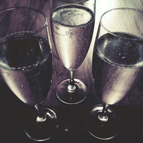 新诗卷品鉴酒53度价格「新诗卷酒多少钱一瓶」