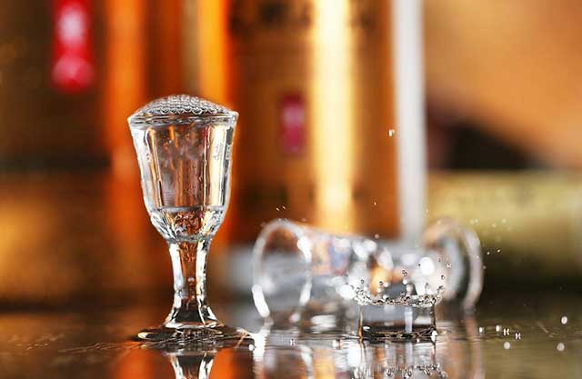 一般什么原因会导致白酒酒味不正？ 