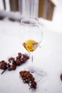 都说加拿大进口冰酒最好，这两款国产冰酒分分钟打脸