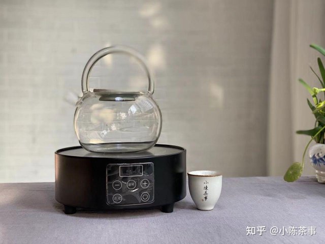 你用的铜壶安全吗英语 