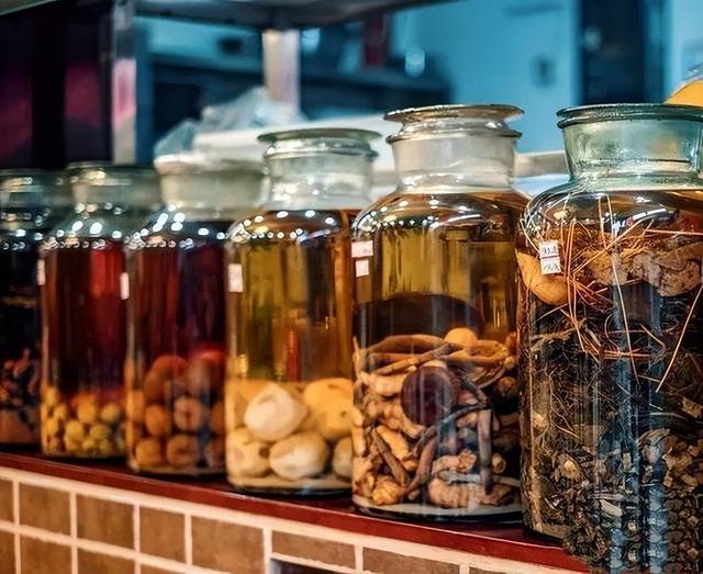 都是药酒，金酒和冬酒，谁才是真正的“男友”，建议了解后再喝