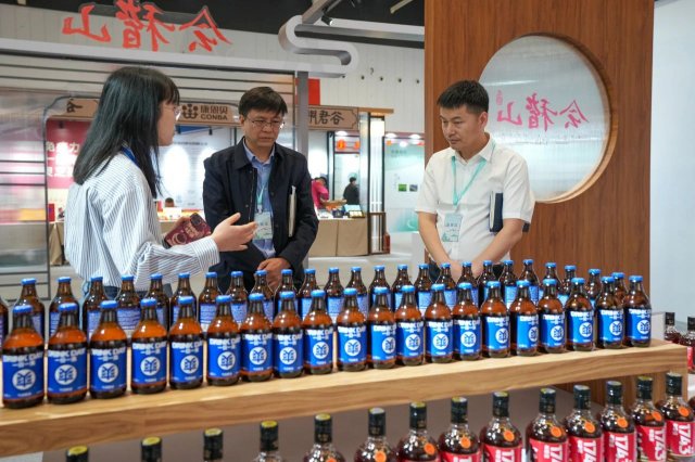 首届浙江历史经典产业展：认证的文化自信会稽山引领风潮 