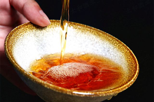 夏天喝黄酒好吗 夏天喝黄酒要加热吗