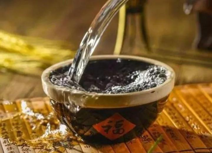 酒百科：为什么浓香酒52度清香酱香酒53度