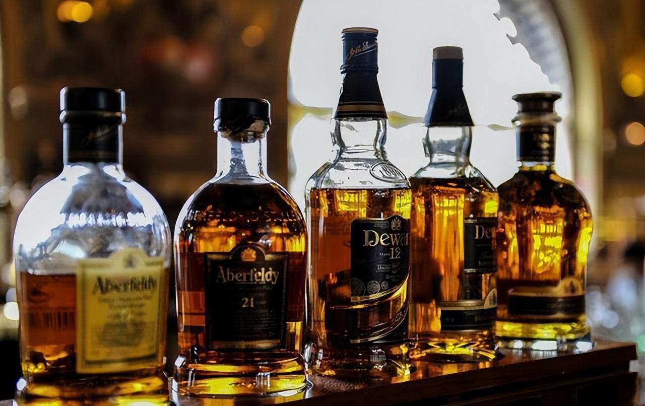 世界四大名酒，中国茅台上榜，另外三种喝过算你牛