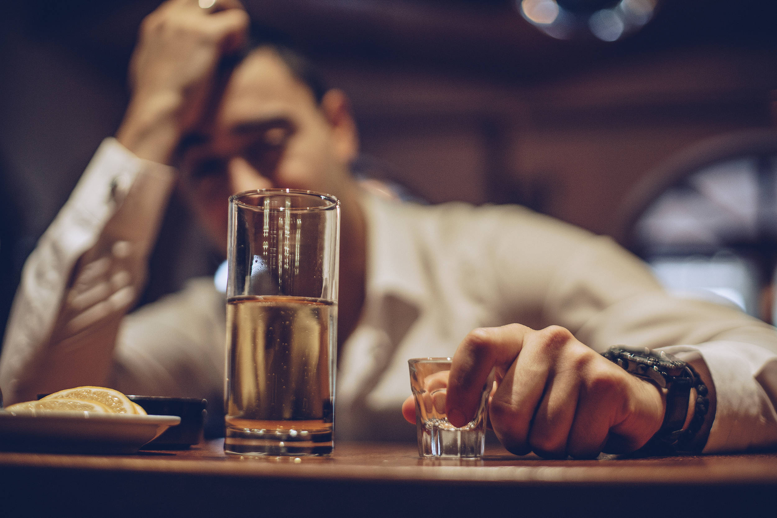 买酒时，尽量避开这6类店铺！套路太多咱玩不过 