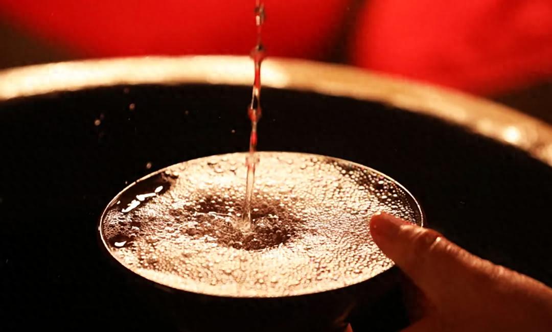 意外揭秘！酒精酒缘何火爆过纯粮酒？