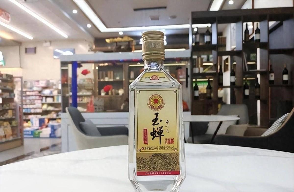 纯粮佳酿推荐：十款物美价廉白酒，请客送礼首选，好喝又实惠！