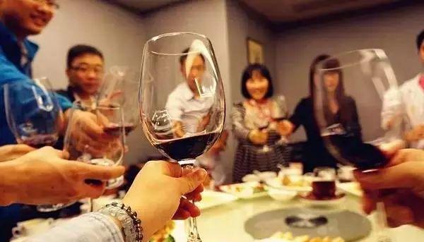 醉后无忧：实用解酒妙招助你轻松应对人生难得几回醉