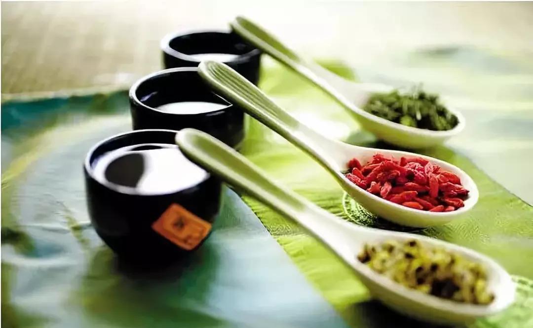 白酒入门宝典：快速掌握小白必知的基础知识
