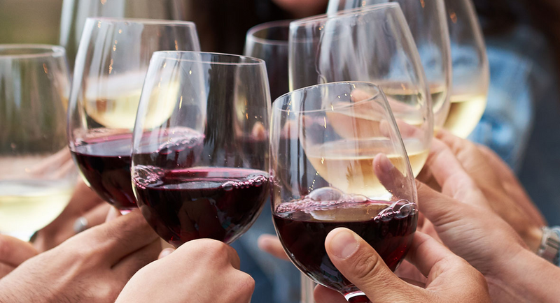 红葡萄酒品鉴的艺术:踏上品味美酒之旅