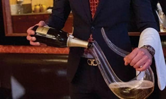 揭秘醒酒：科学与艺术的交融