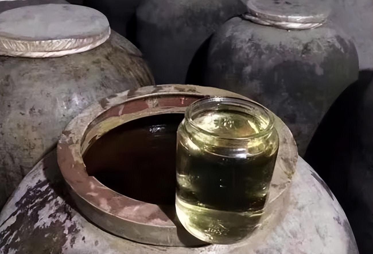 酱香酒品鉴指南：非茅台也有高性价比之选，值得收藏 