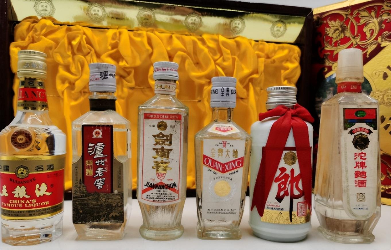 四川待客新宠：非五粮液，这四款佳酿更受欢迎，酒好不上头 