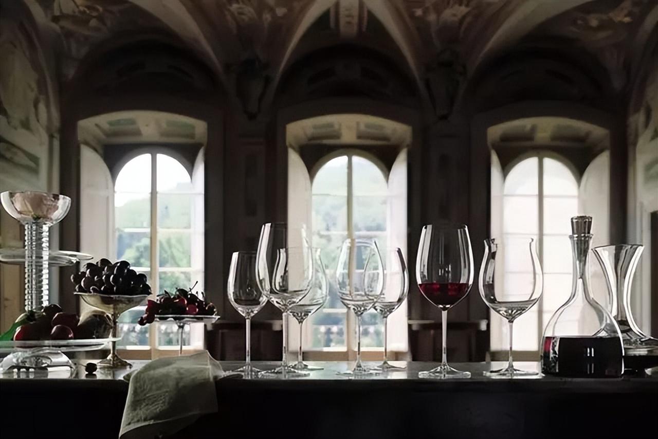 世界八大顶级酒杯品牌盘点，尽显风范！ 