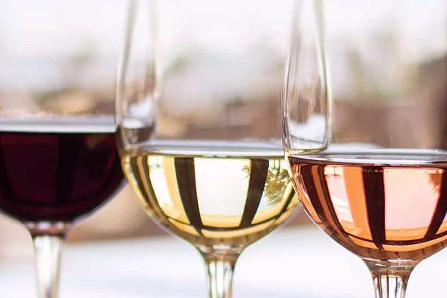 葡萄酒品鉴入门：解密颜色，洞察酒质信息
