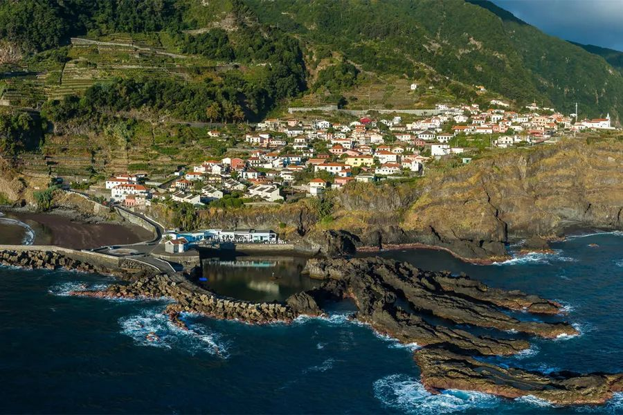 “不死之酒”马德拉：传奇佳酿探秘