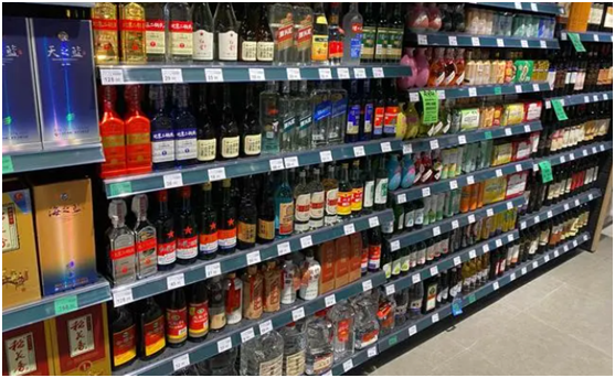 国内4款“品名”低调，纯粮佳酿白酒！