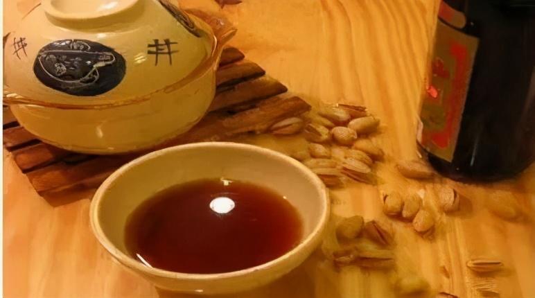 揭秘白酒香型之谜：不同香型的特点全览 