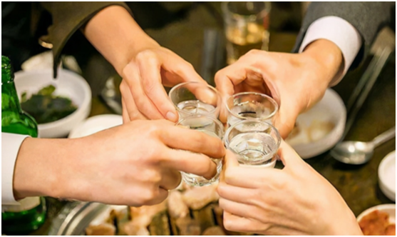 白酒多少度最佳口感？酿酒师揭秘，品酒前必看！ 