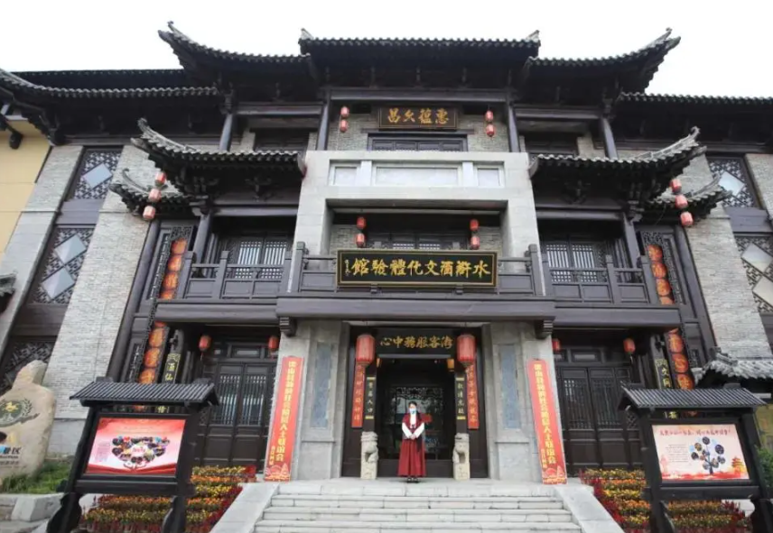 白酒存储有诀窍？行家揭秘：3大方法让你轻松存好酒！