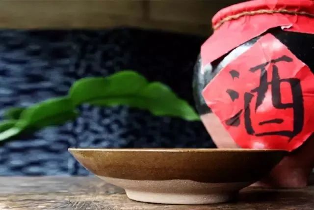 品味人生：不得不赞的酒的独特魅力