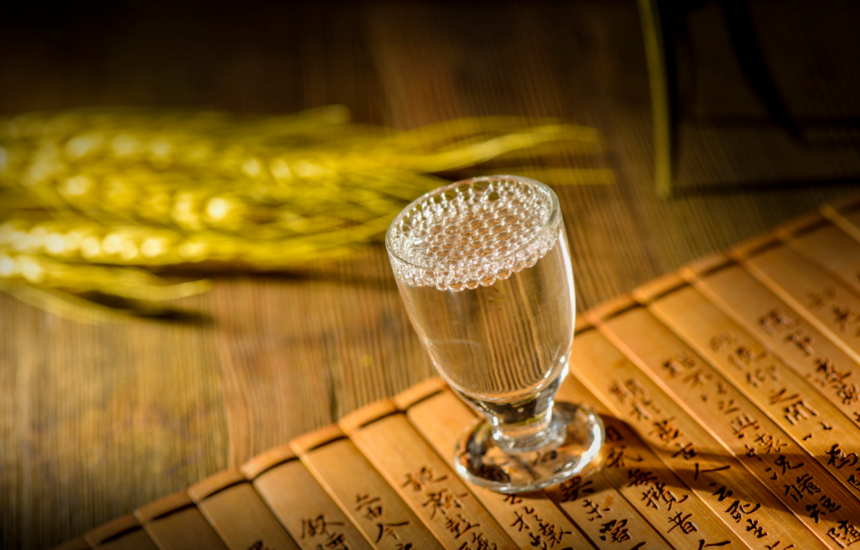 友情酒聚，关系更长久——约酒维系友情