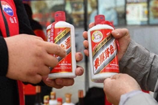 白酒保质期揭秘：无明确保质期，但存储条件影响品质 