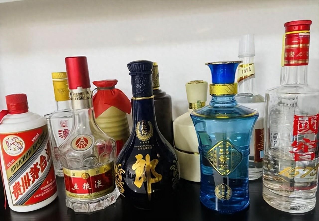 纯粮佳酿排行：12款白酒必尝，收藏级好酒推荐！ 
