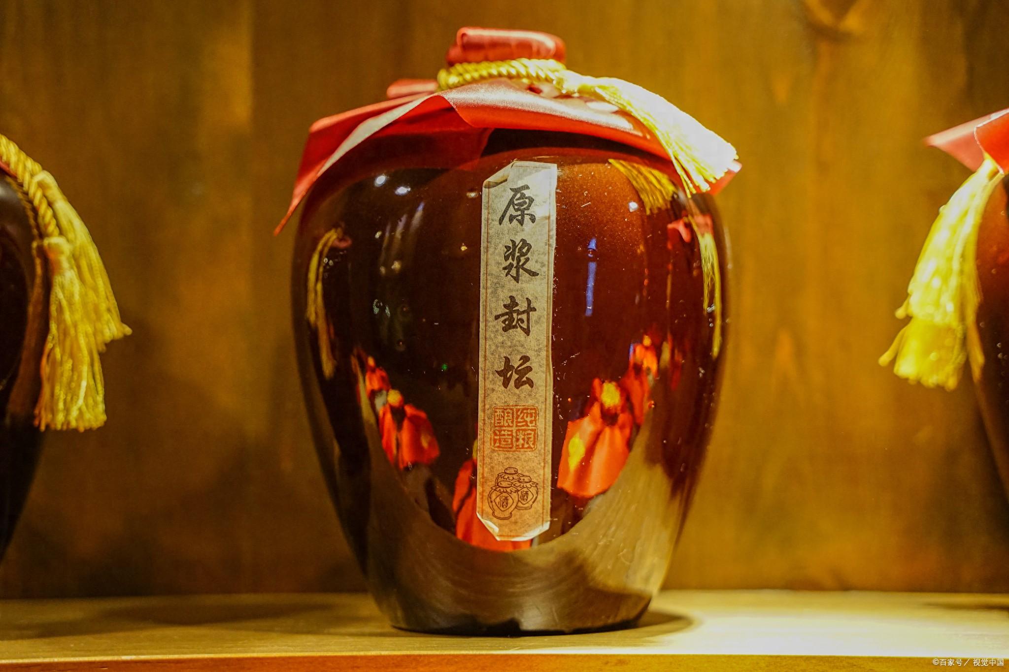 泡制果酒优选白酒指南：精选佳酿，提升果酒风味 